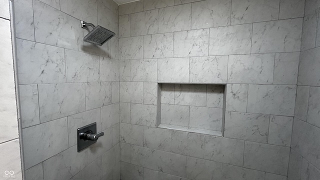 2083 Kerns Ct, Carmel, IN 46280 - full bathroom featuring a tile shower