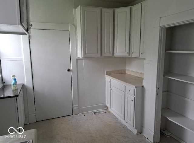 2249 E Brookside Ave, Indianapolis, IN 46218 - view of washroom