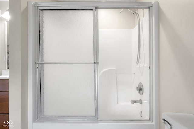 4224 River Rd, Columbus, IN 47203 - bathroom featuring tub / shower combination and vanity