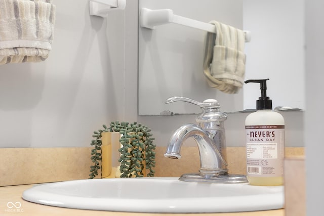 4224 River Rd, Columbus, IN 47203 - bathroom view of a sink