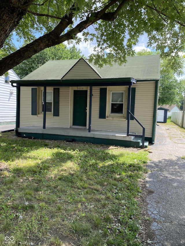 3059 5th Ave E, Indianapolis, IN 46221 - view of front of house with a porch