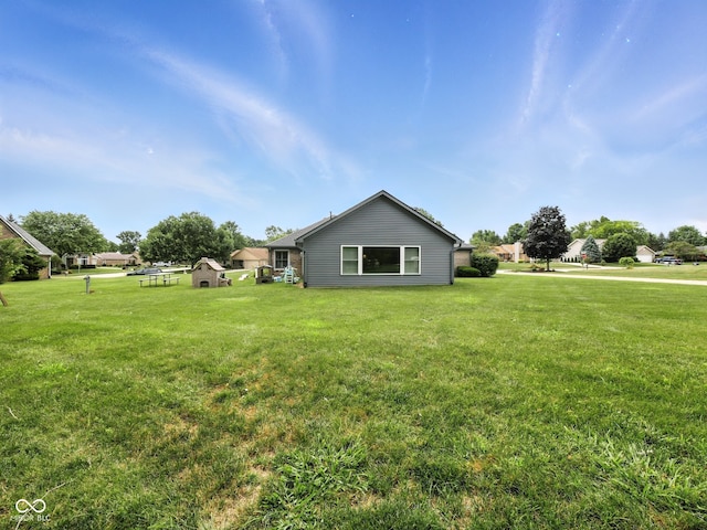 856 Cypress N, Greenwood, IN 46143 - view of side of home with a lawn