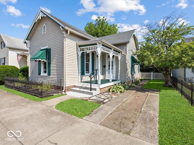 146 E Broadway St, Shelbyville, IN 46176 - photo 2