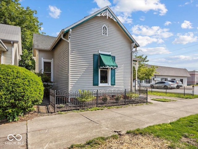 146 E Broadway St, Shelbyville, IN 46176 - photo 8