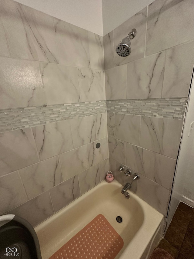 3711 Hillside Ave, Indianapolis, IN 46218 - full bath with shower / bathtub combination