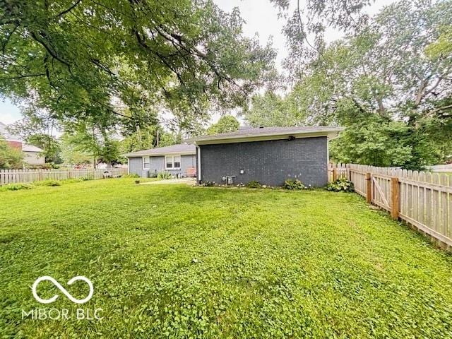 6546 Derbyshire Rd, Indianapolis, IN 46227 - view of fenced backyard