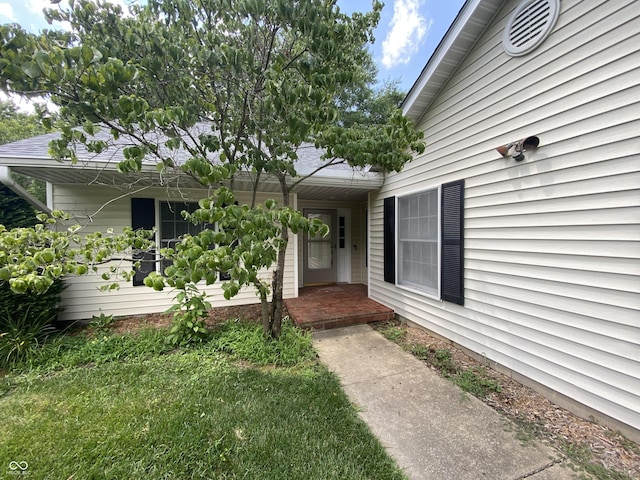 3910 S Baytree Ln, Bloomington, IN 47401 - entrance to property