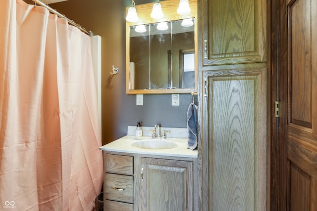 20136 Stone Church Rd, Laurel, IN 47024 - full bath with vanity and curtained shower