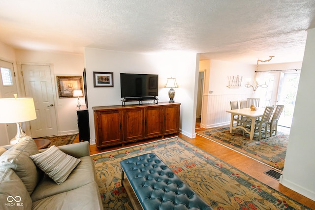 6379 Monitor Dr, Indianapolis, IN 46220 - photo 3