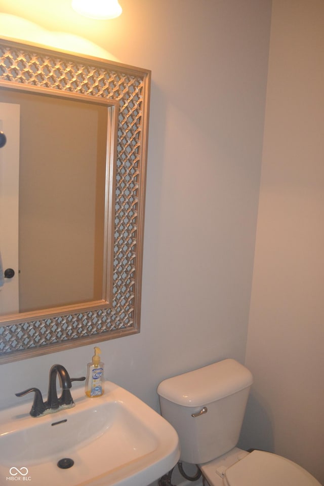 10166 Ranford Blvd, Fishers, IN 46040 - half bath with a sink and toilet
