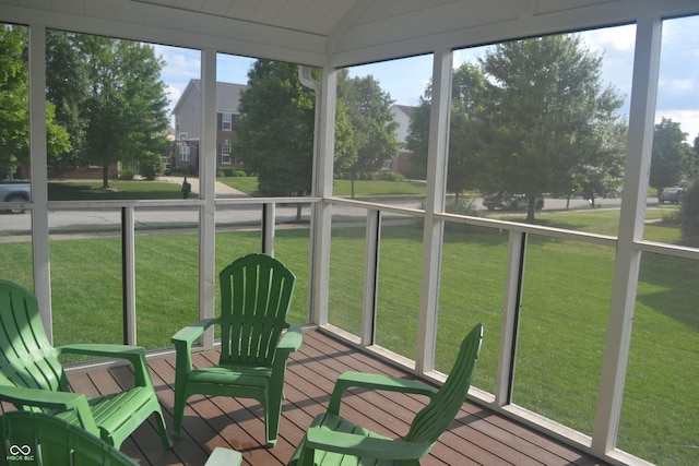 10166 Ranford Blvd, Fishers, IN 46040 - sunroom / solarium with lofted ceiling