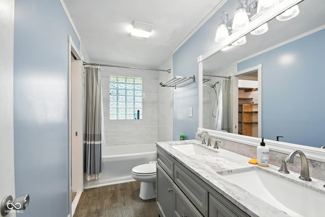 3504 White River Ct, Anderson, IN 46012 - full bath featuring crown molding, shower / bath combo with shower curtain, double vanity, and wood finished floors