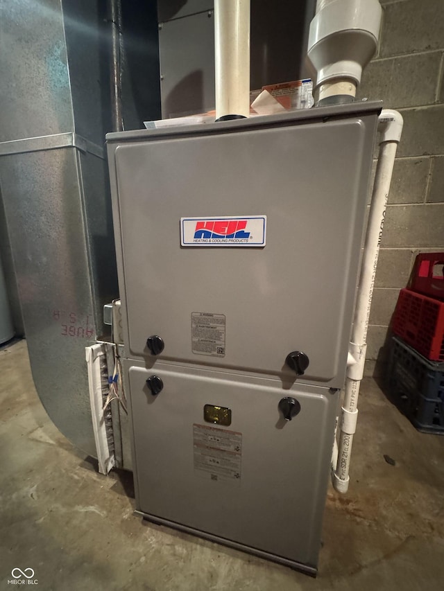 4032 Roselawn Ave, Columbus, IN 47203 - utilities with heating unit
