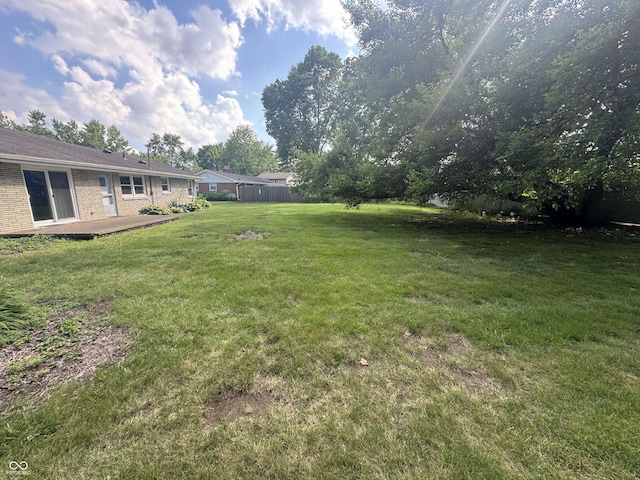 4032 Roselawn Ave, Columbus, IN 47203 - view of yard