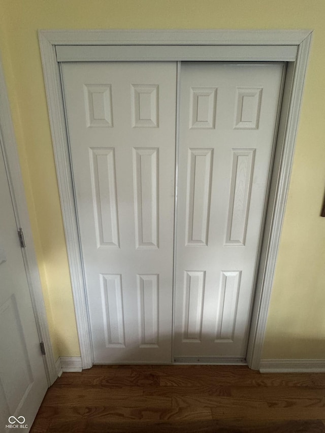 4032 Roselawn Ave, Columbus, IN 47203 - detailed view of wood finished floors and baseboards