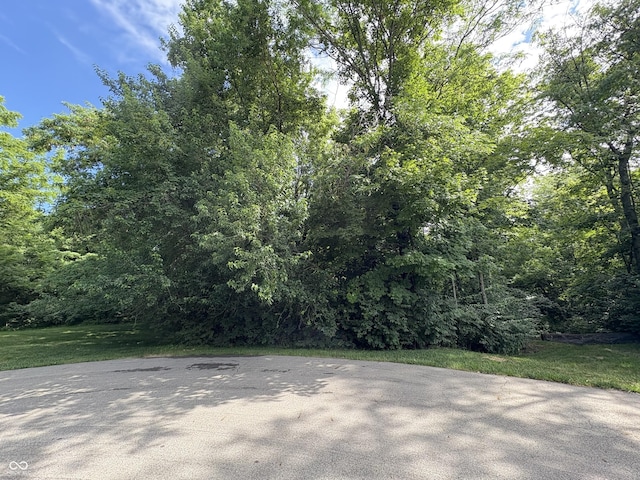 1 Woodard, Zionsville, IN 46077