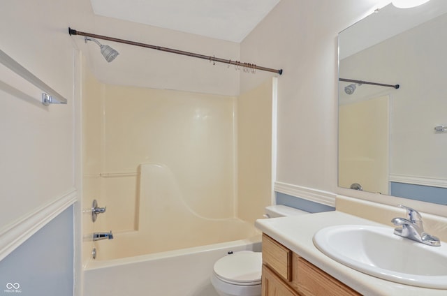 5541 Lippan Way, Indianapolis, IN 46221 - bathroom featuring vanity and shower / washtub combination