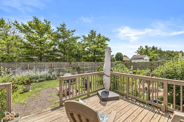 5865 Pennekamp Dr, Plainfield, IN 46168 - deck with a fenced backyard