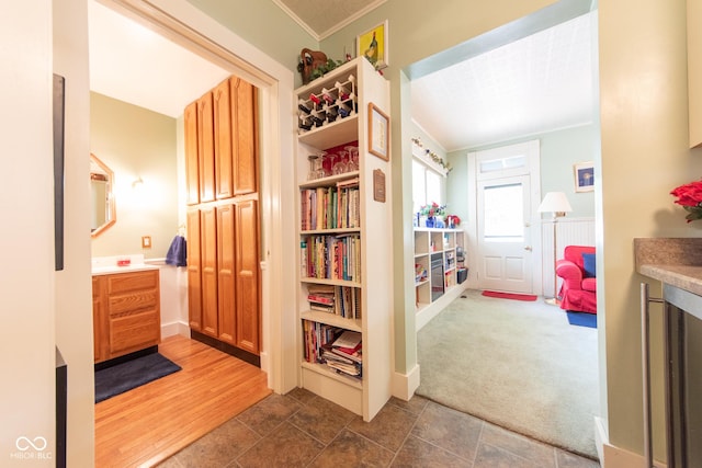 1022 Franklin St, Columbus, IN 47201 - corridor with ornamental molding