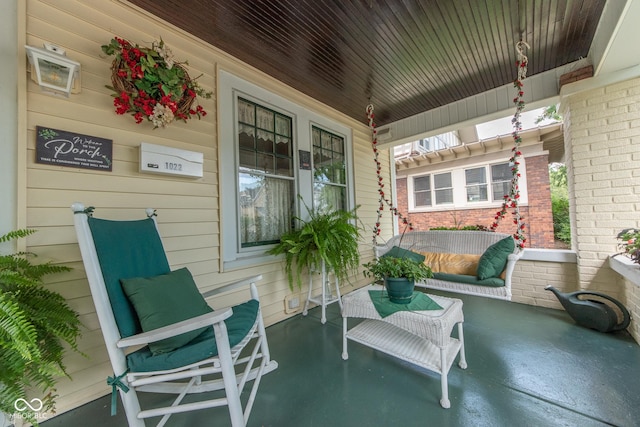 1022 Franklin St, Columbus, IN 47201 - view of covered porch