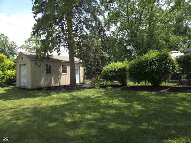 8401 Culpeper Dr, Indianapolis, IN 46227 - view of yard featuring an outdoor structure