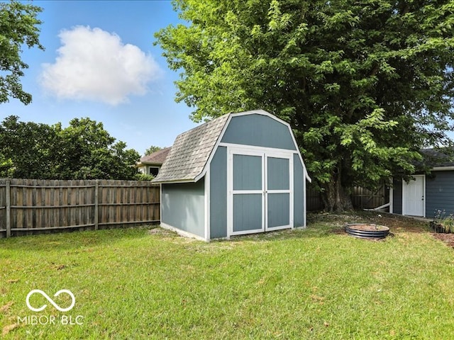 11093 N Pheasant Run, Fairland, IN 46126 - view of shed featuring a fenced backyard