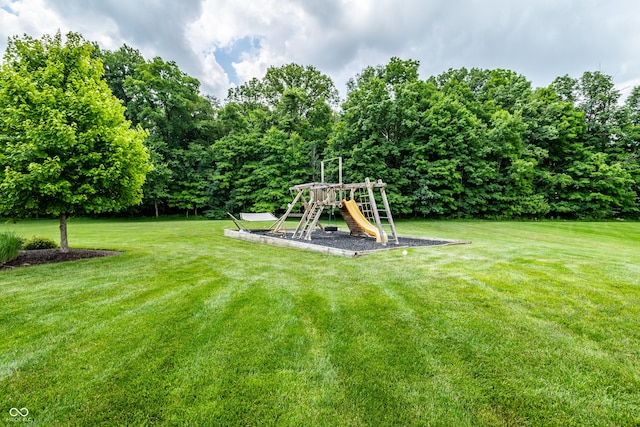 9681 Pleasant View Ln, Zionsville, IN 46077 - view of grassy yard with a playground