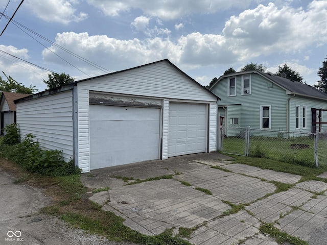 802 Weghorst St, Indianapolis, IN 46203 - view of detached garage