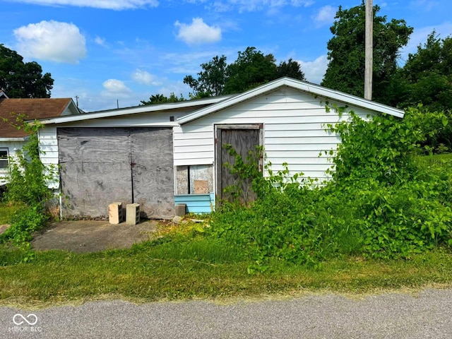 1510 E Locust St, Petersburg, IN 47567 - view of property exterior