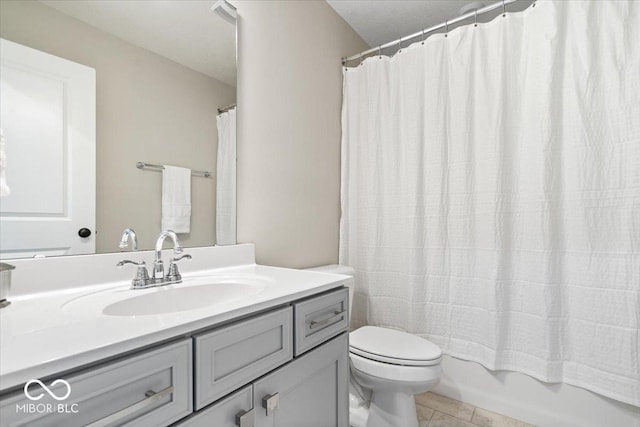 2840 Flowing Creek Pl, Westfield, IN 46074 - full bathroom featuring vanity, tile patterned floors, and shower / bath combo