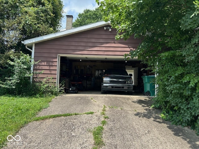 206 N 21st St, New Castle, IN 47362 - view of detached garage
