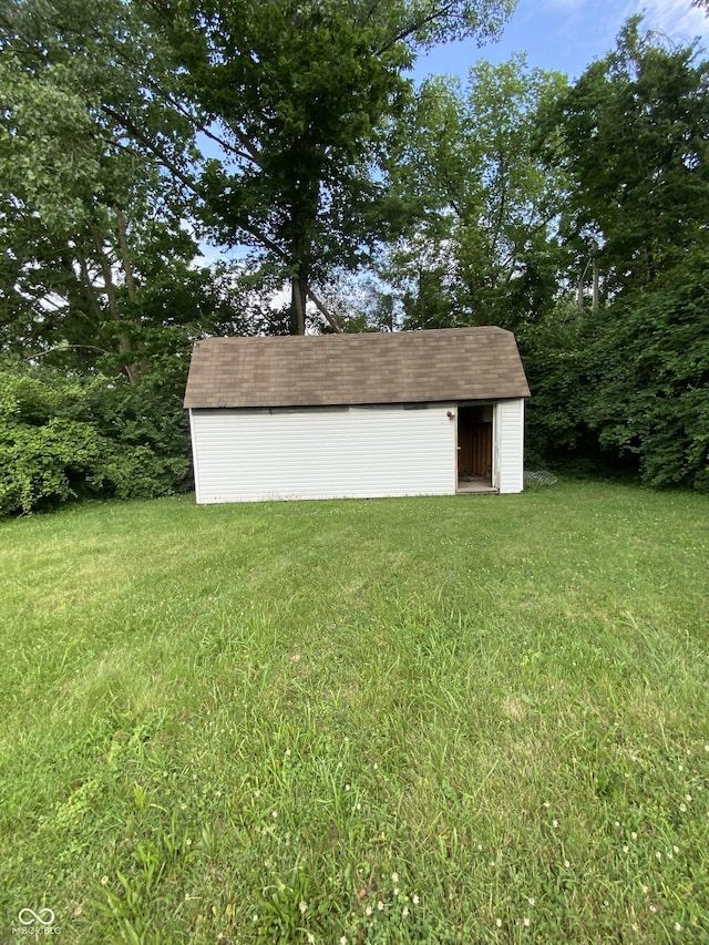 3560 Bradford Dr, Indianapolis, IN 46221 - photo 16