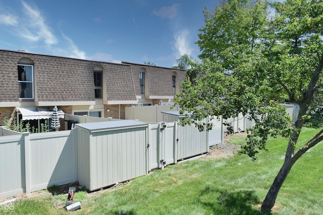 7410 Country Brook Dr, Indianapolis, IN 46260 - photo 23