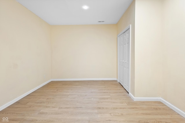 3244 Skyview Ct, Columbus, IN 47203 - unfurnished room featuring light wood finished floors and recessed lighting