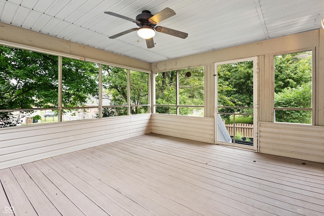 3244 Skyview Ct, Columbus, IN 47203 - unfurnished sunroom featuring a ceiling fan
