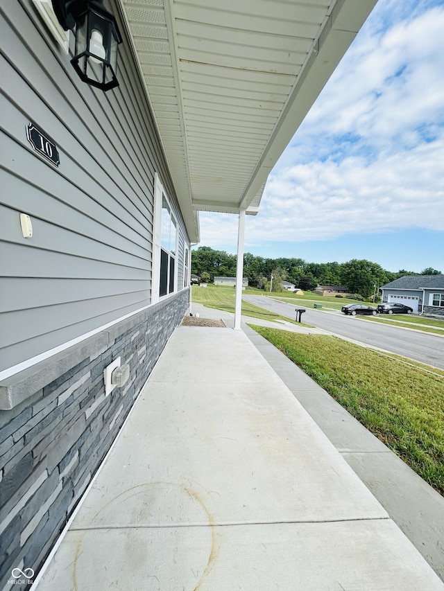 10 Doe Creek Cir, Cloverdale, IN 46120 - view of patio / terrace