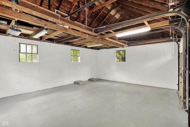6711 Lafayette Rd, Indianapolis, IN 46278 - view of garage
