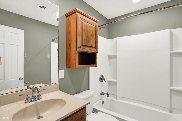 3302 Beech Dr, Columbus, IN 47203 - bathroom featuring shower / washtub combination and vanity