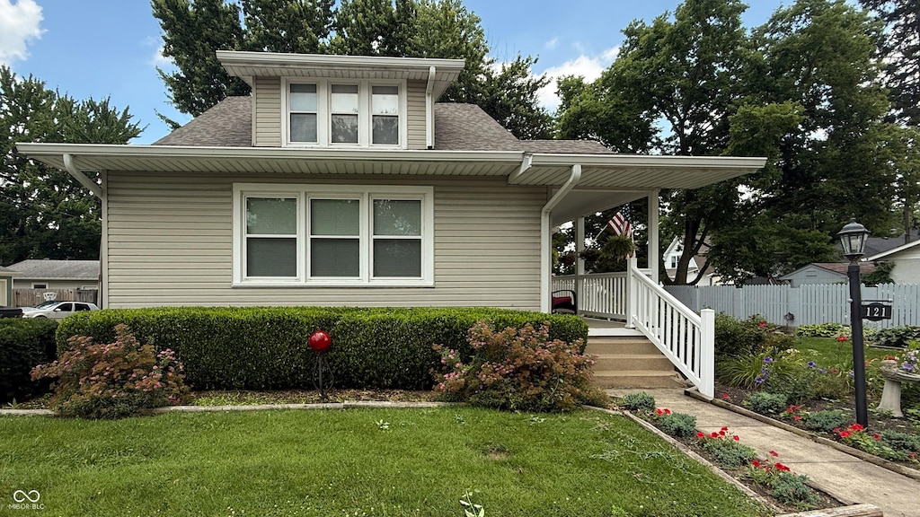 121 S Jefferson St, Mooresville, IN 46158 - view of front of property with covered porch and roof with shingles