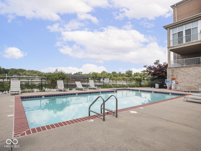 6730 Spirit Lake Dr Unit 202, Indianapolis, IN 46220 - community pool featuring a patio