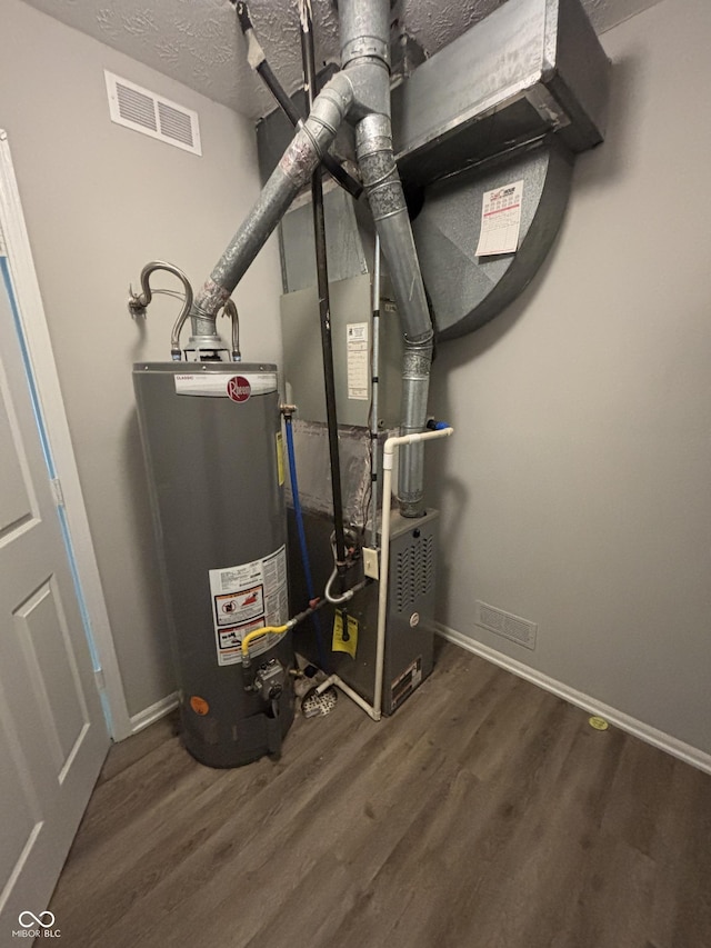 7313 Shanna Cir, Indianapolis, IN 46236 - utility room with water heater