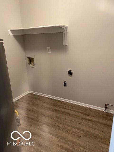 7313 Shanna Cir, Indianapolis, IN 46236 - laundry area featuring hookup for a washing machine and dark wood finished floors