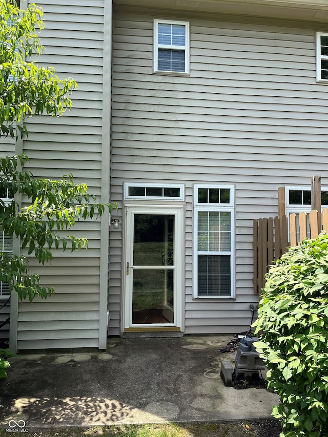 11332 Fonthill Dr, Indianapolis, IN 46236 - property entrance with a patio