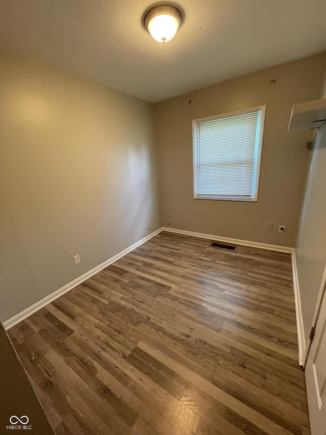 2551 Eagledale Dr, Indianapolis, IN 46222 - photo 9