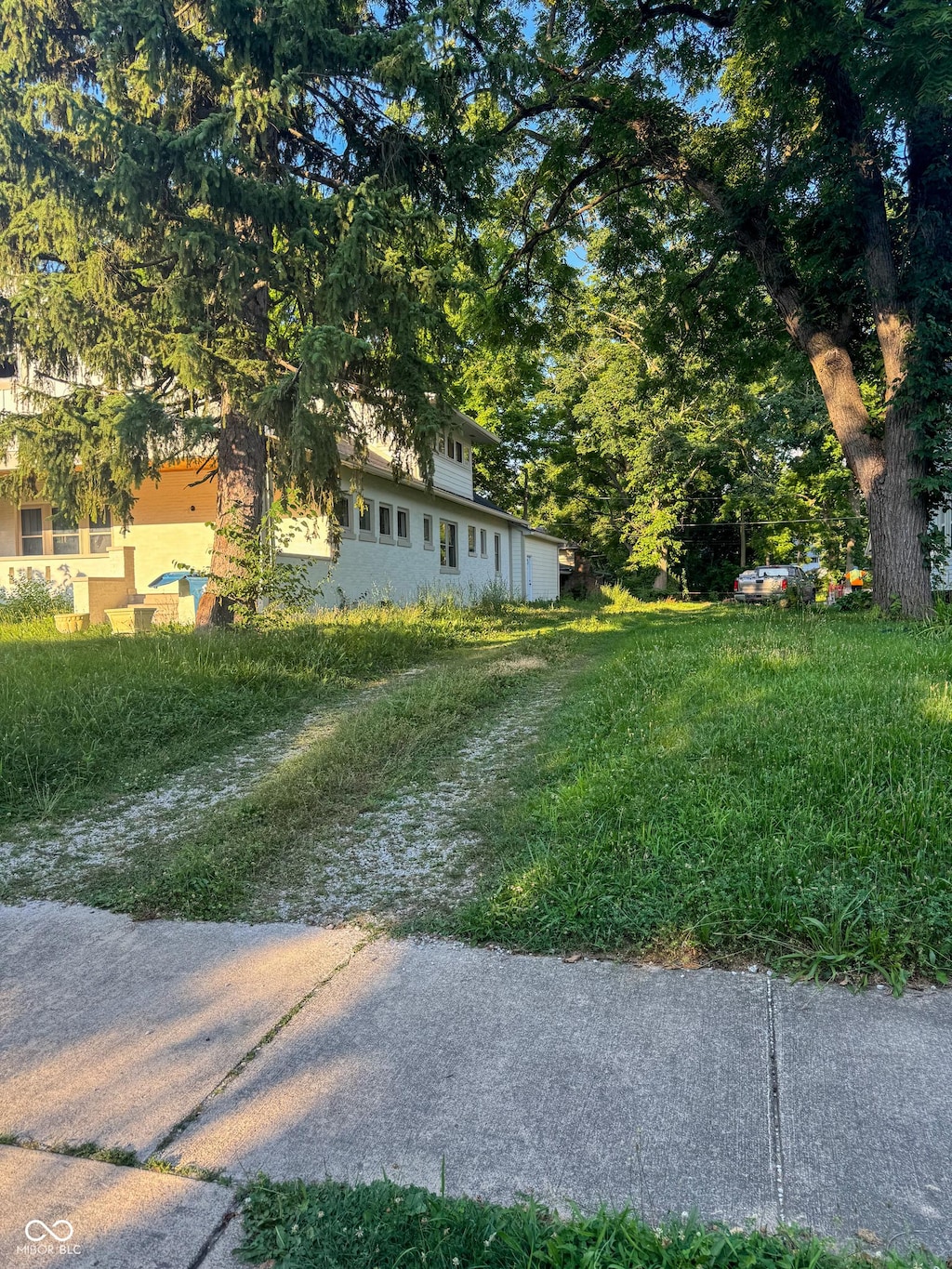 3947 Rookwood Ave, Indianapolis, IN 46208 - photo 1