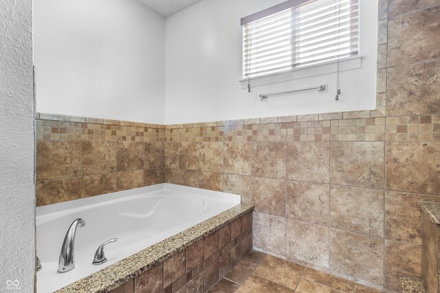 12443 Rose Haven Dr, Indianapolis, IN 46235 - full bathroom with a bath