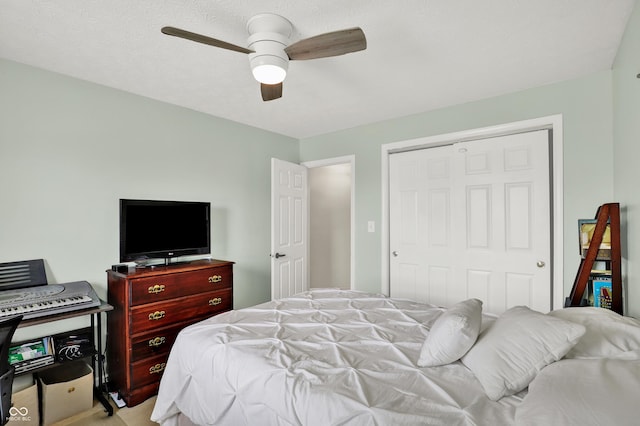 826 Royal Saint George Dr, Greenwood, IN 46143 - bedroom with a closet and a ceiling fan