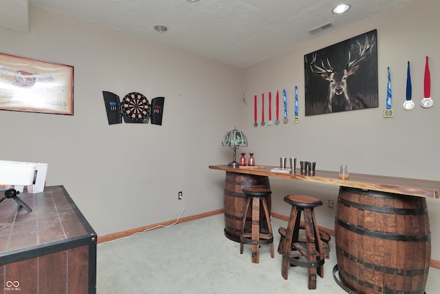 3696 Lakeshore Ct, Greenwood, IN 46143 - indoor dry bar with carpet floors and recessed lighting