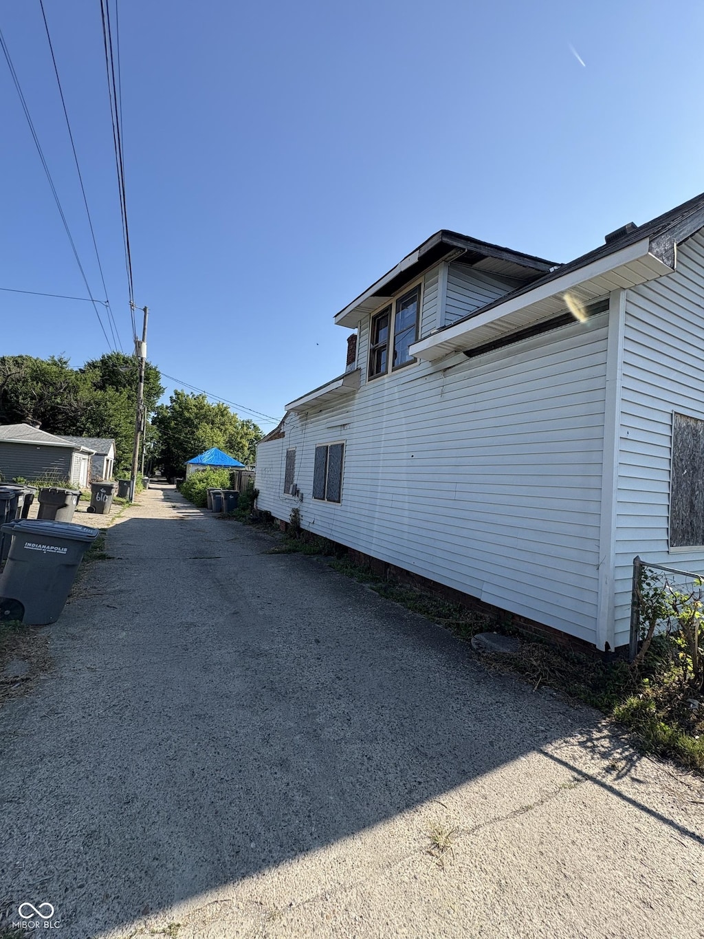 2916 E N St, Indianapolis, IN 46201 - photo 4