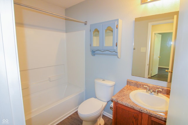 10610 Pavilion Dr, Indianapolis, IN 46259 - bathroom with vanity and shower / bathtub combination